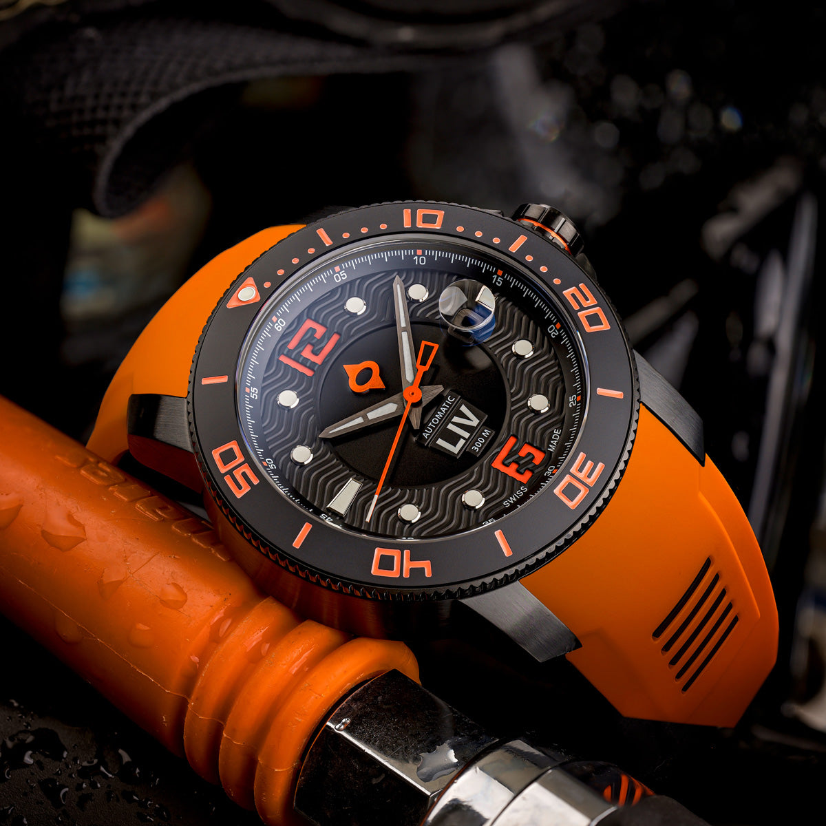 GX-Diver's 44mm Signature Orange