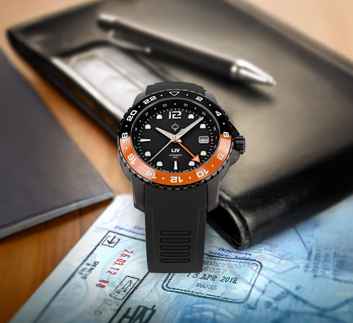 Trekker GMT Day/Night Ceramic // Shadow Black