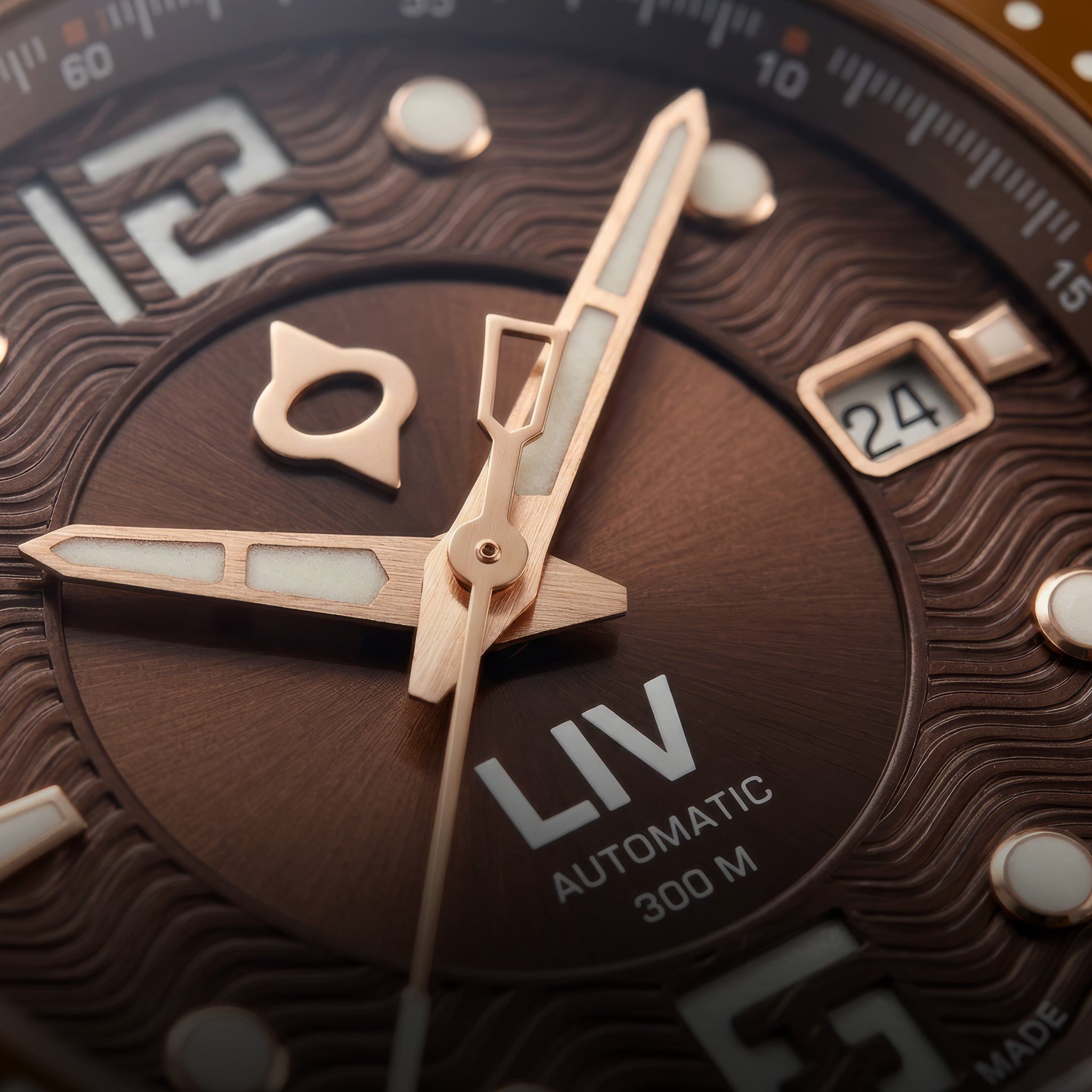 GX-Diver's 41mm Dark Bavarian Rose Fusion | LIV Dive Watch – LIV