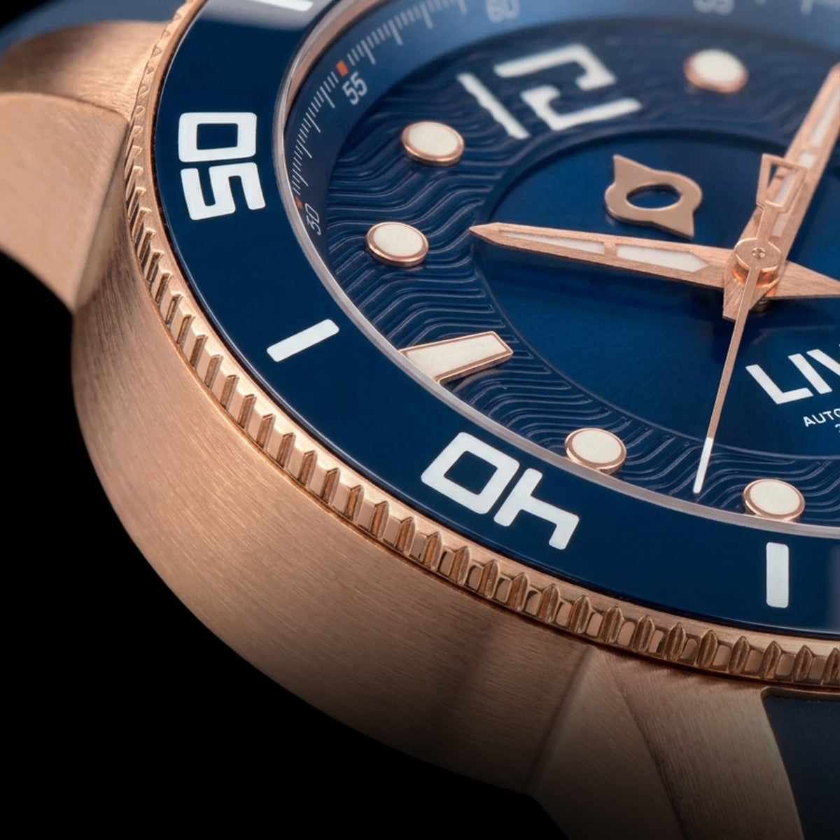 120-click ceramic bezel
