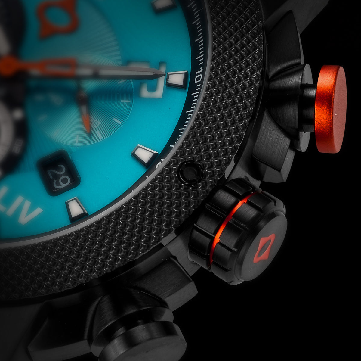 KNURLED BEZEL