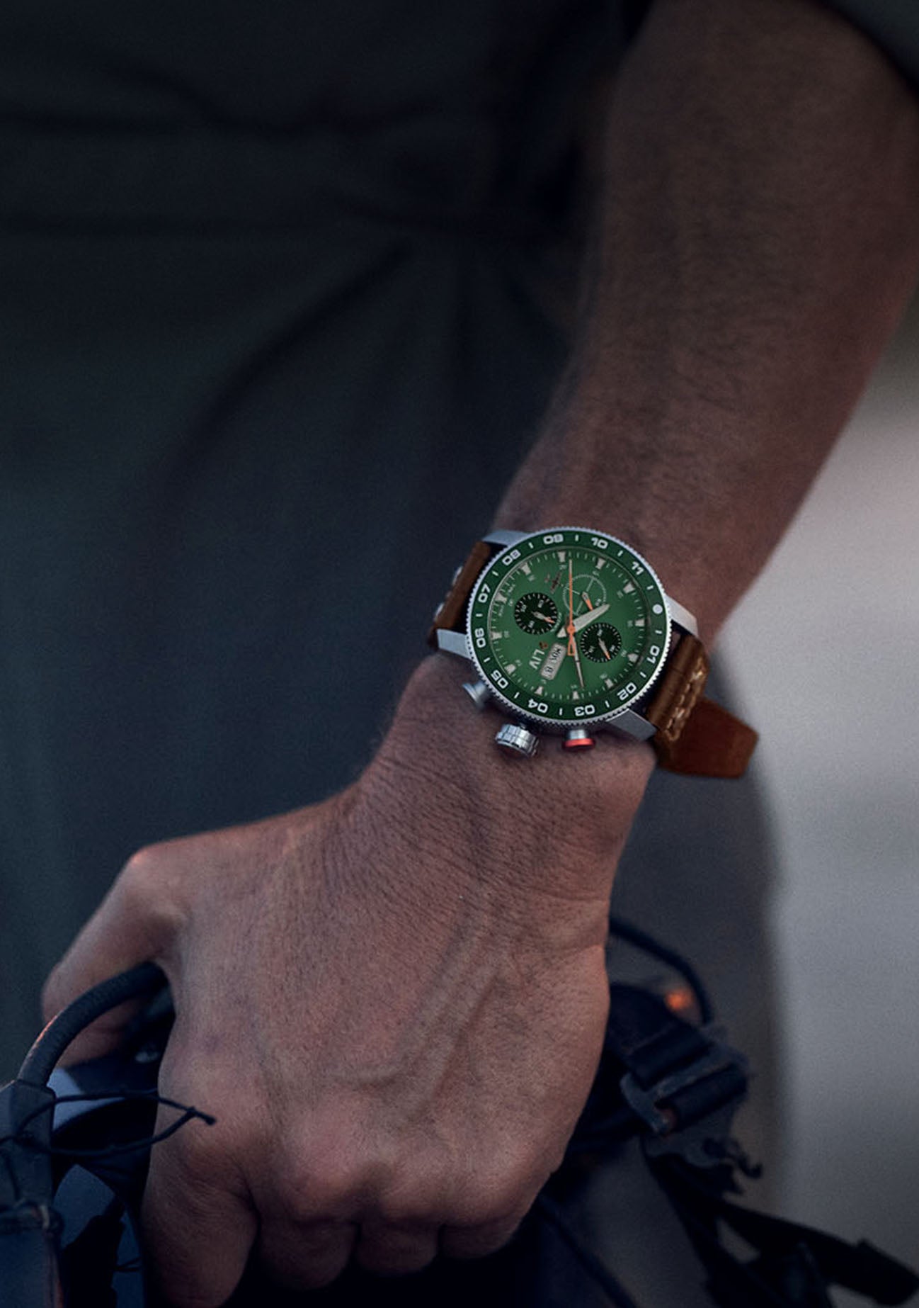 P-51 Big Pilot Frenesi Green – LIV Swiss Watches